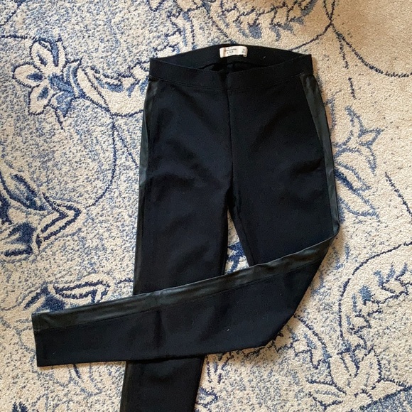 Abercrombie & Fitch vegan leather detailed legging, XS - Picture 1 of 4
